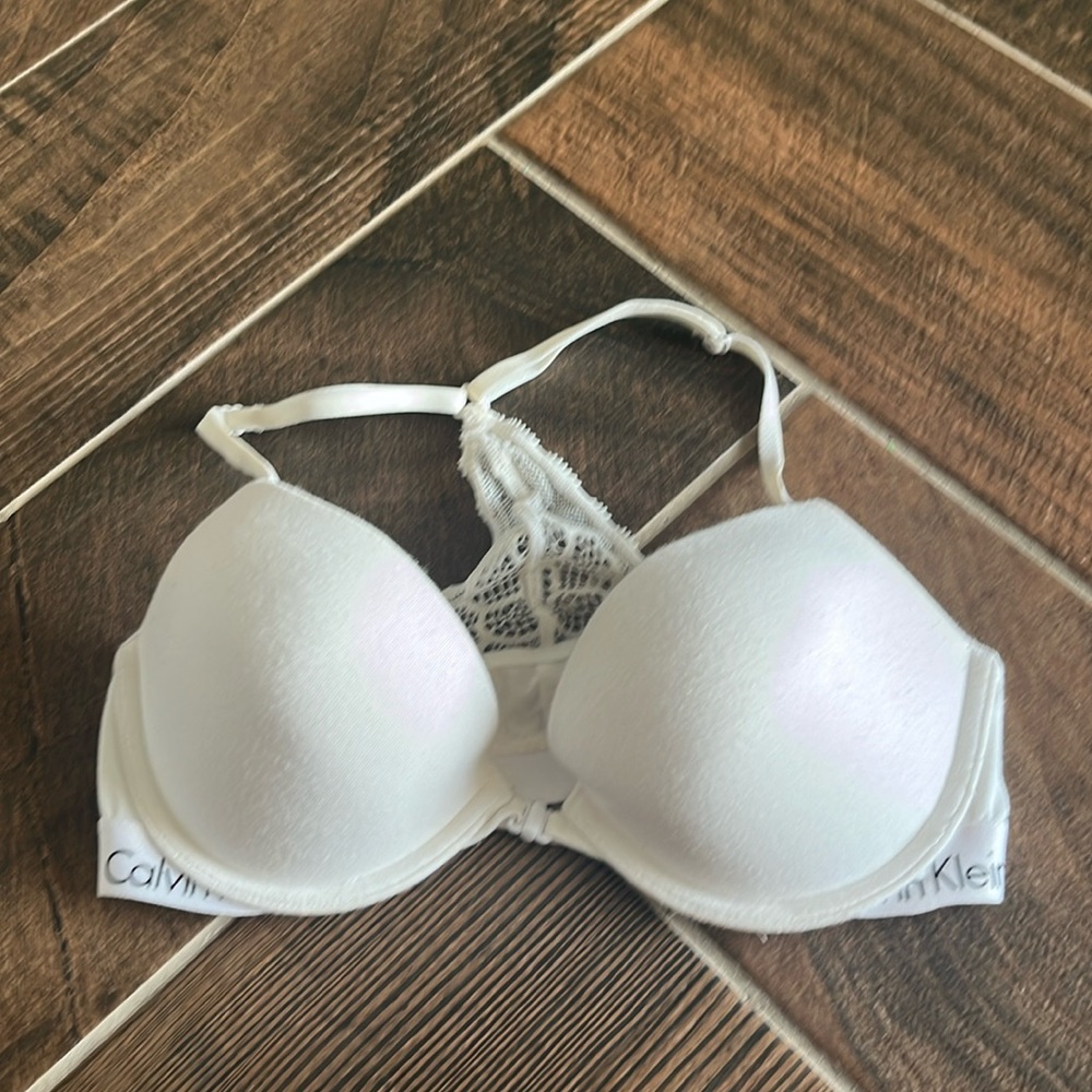 Calvin Klein bra size 34C